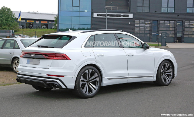 2019 Audi SQ8 spy shots - Image via S. Baldauf/SB-Medien