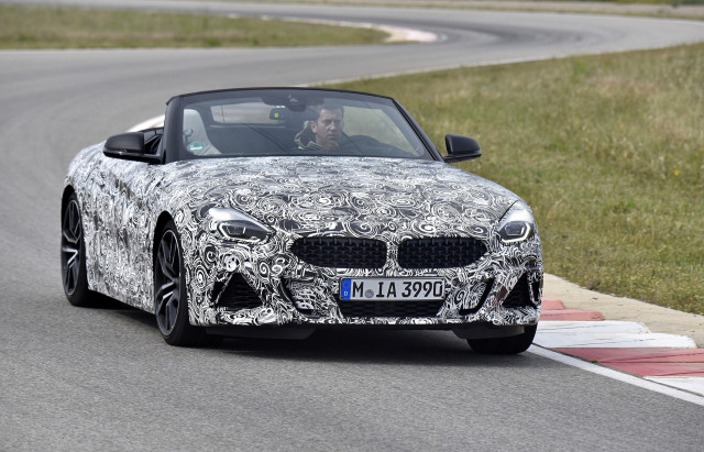 2019 BMW Z4 prototype (Z4 M40i)