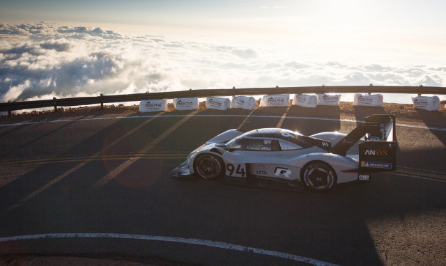 Romain Dumas drives the Volkswagen ID R at 2018 Pikes Peak International Hill Climb