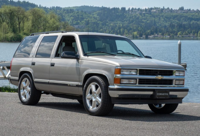 Someone swapped an LS9 into a 1998 Chevy Tahoe and it's for sale
