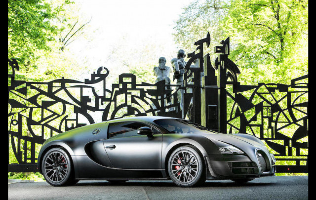 The last Bugatti Veyron Super Sport built heads to auction