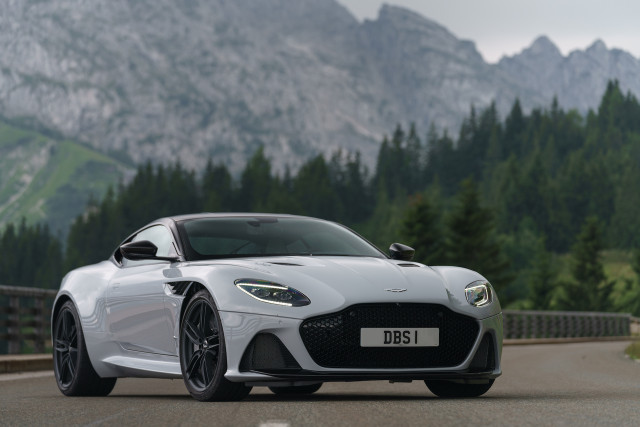 2019 Aston Martin DBS Superleggera