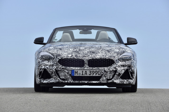2019 BMW Z4 prototype (Z4 M40i)
