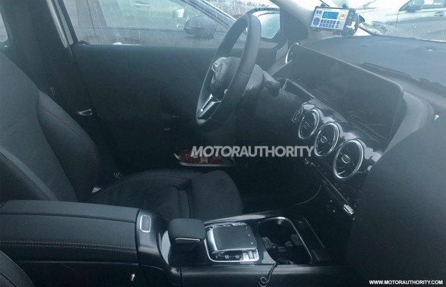 2019 Mercedes-Benz B-Class spy shots - Image via S. Baldauf/SB-Medien 2019 Mercedes-Benz B-Class spy shots - Image via S. Baldauf/SB-Medien