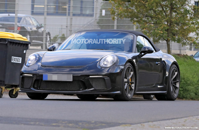 2019 Porsche 911 GT3 Touring Cabriolet spy shots - Image via S. Baldauf/SB-Medien