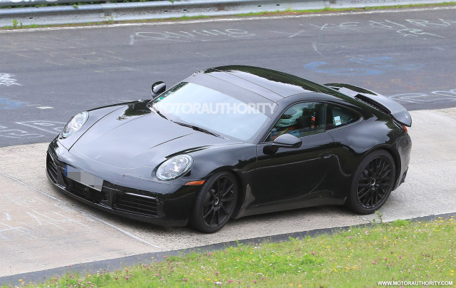 2019 Porsche 911 spy shots - Image via S. Baldauf/SB-Medien