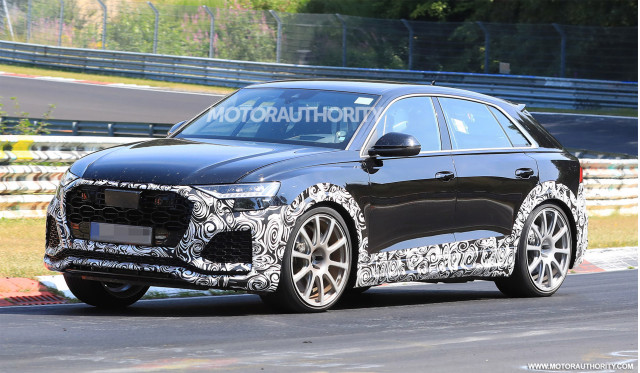 2020 Audi RS Q8 spy shots and video