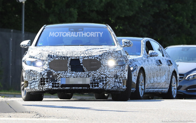 2021 Mercedes-Benz S-Class spy shots - Image via S. Baldauf/SB-Medien
