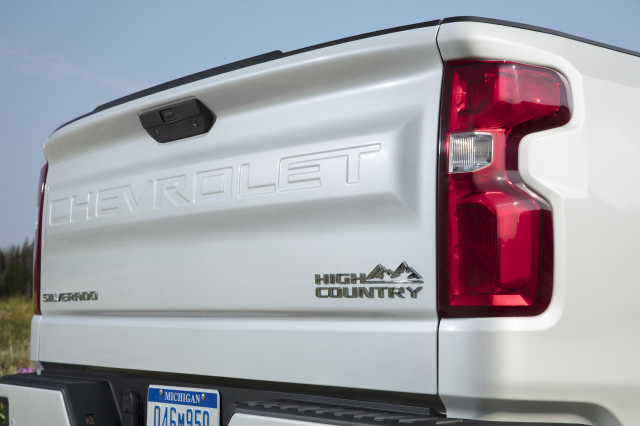 2019 Chevrolet Silverado first drive, Wyoming, August 2018