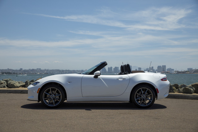 2019 Mazda MX-5 Miata