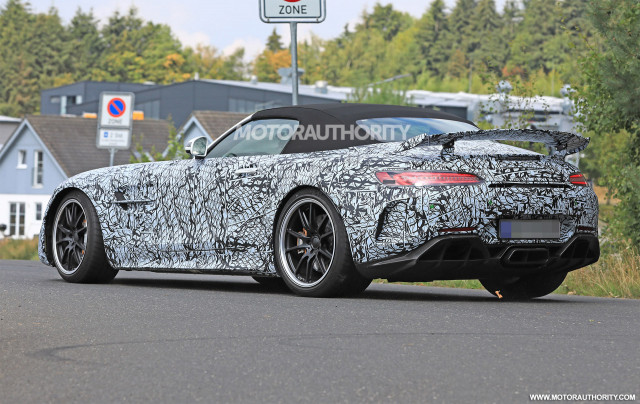 2020 Mercedes-AMG GT R Roadster spy shots - Image via S. Baldauf/SB-Medien