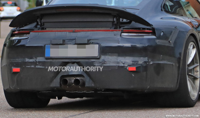 2021 Porsche 911 GT3 spy shots - Image via S. Baldauf/SB-Medien
