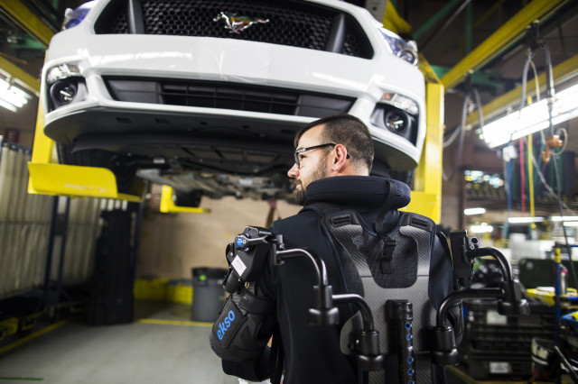 Ford EksoVest to reduce worker fatigue and lessen injury