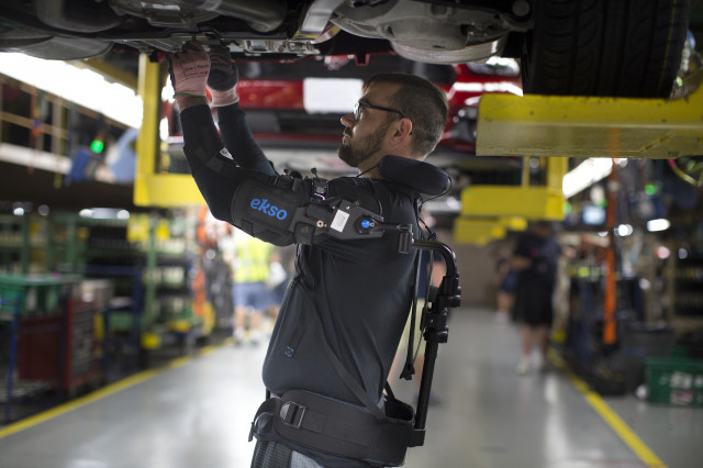 Ford EksoVest to reduce worker fatigue and lessen injury
