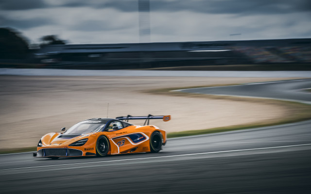 2019 McLaren 720S GT3 race car