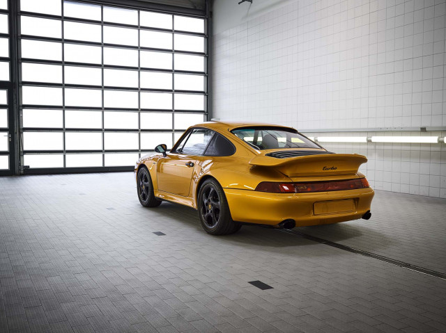 Project Gold: 911 restomod