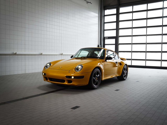 Project Gold: 911 restomod