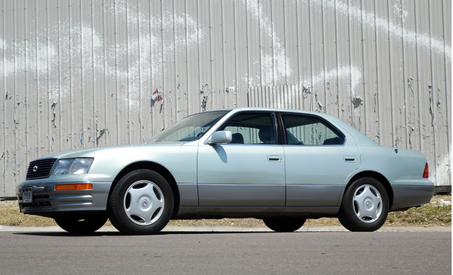 1997 Lexus LS 400