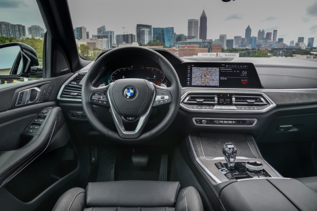 2019 BMW X5 (40i X line)