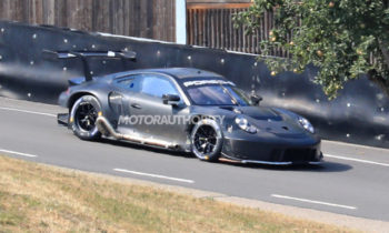 2019 Porsche 911 RSR race car spy shots