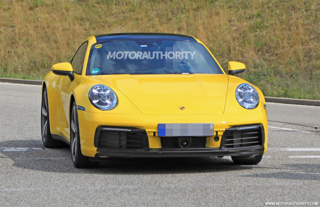 2019 Porsche 911 spy shots - Image via S. Baldauf/SB-Medien