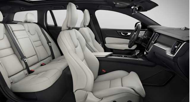 2020 Volvo V60 Cross Country 2020 Volvo V60 Cross Country
