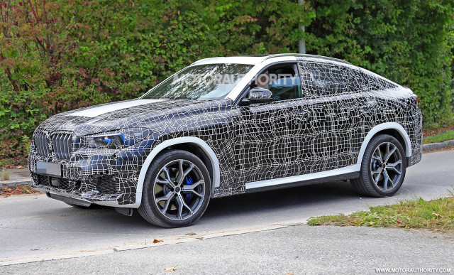 2020 BMW X6 spy shots - Image via S. Baldauf/SB-Medien