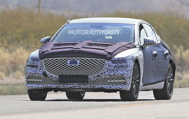 2020 Genesis G80 spy shots - Image via S. Baldauf/SB-Medien