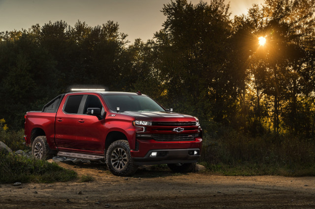 2019 Chevy Silverado RST Off-Road concept