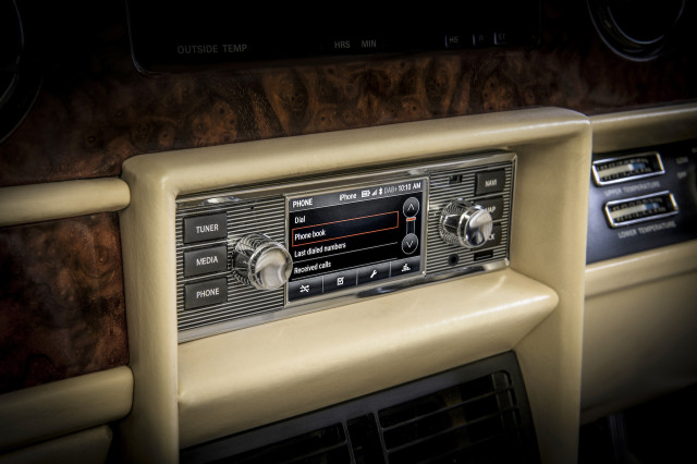 Jaguar-Land Rover classic infotainment system
