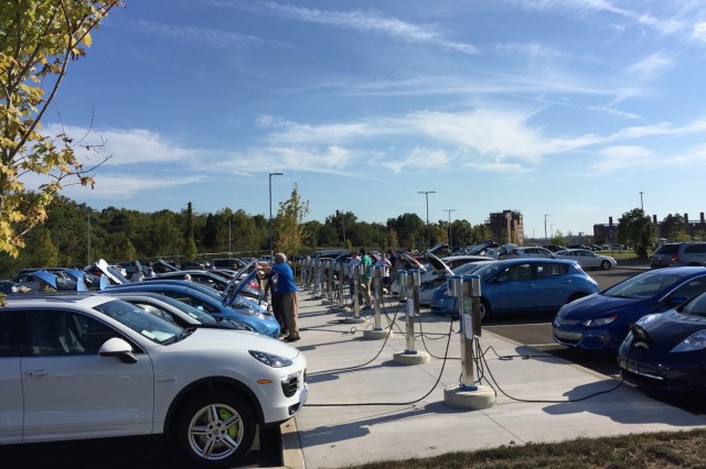 National Drive Electric Week 2016: Kingsport, TN [photo: David Hrivnak]