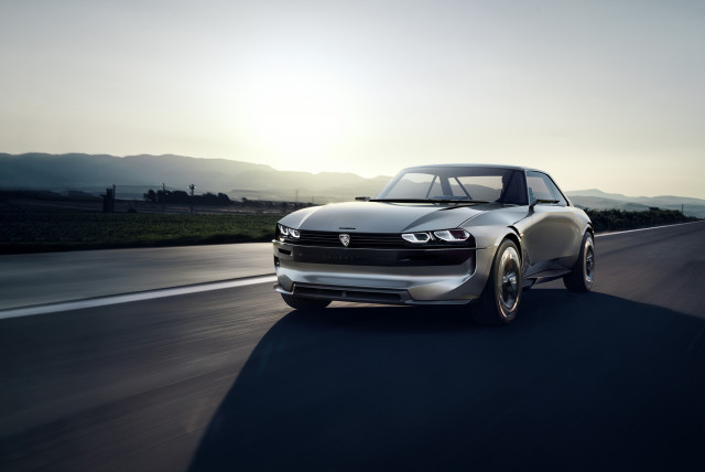Peugeot e_Legend coupe concept car