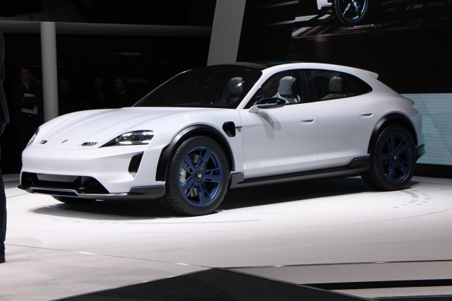 Porsche Mission E Cross Turismo concept