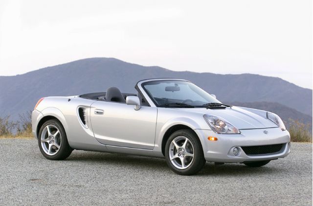 2005 Toyota MR2 Spyder