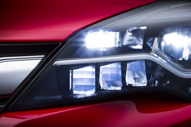 2016 Opel Astra’s Matrix LED headlights