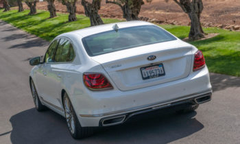 Toyota Prius recall, 2019 Kia K900 driven, Tesla Autopilot: What's New @ The Car Connection