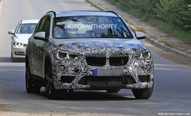 2020 BMW X1 facelift spy shots - Image via S. Baldauf/SB-Medien