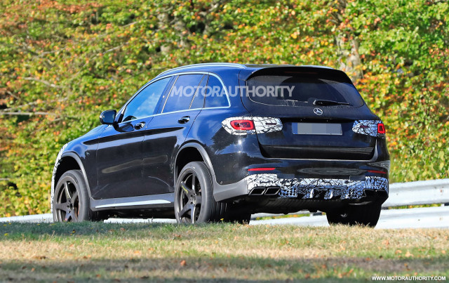 2020 Mercedes-AMG GLC63 facelift spy shots - Image via S. Baldauf/SB-Medien