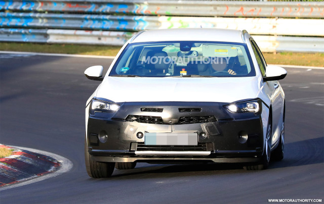 2020 Opel Insignia Sports Tourer facelift spy shots - Image via S. Baldauf/SB-Medien