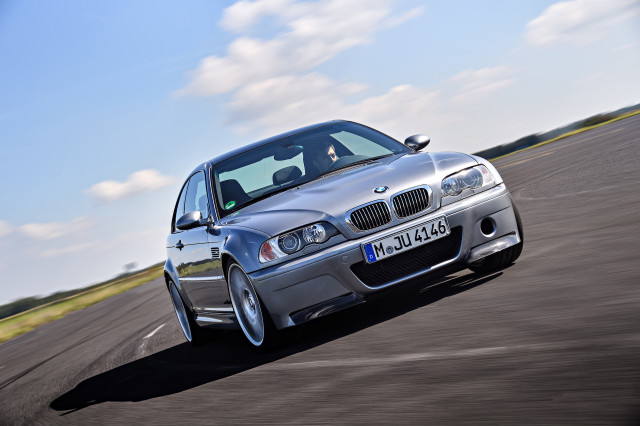 BMW M3 CSL (E46) BMW M3 CSL (E46)