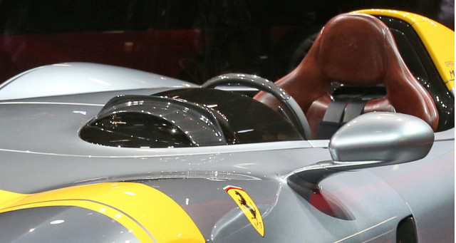 Ferrari Monza SP1, 2018 Paris auto show