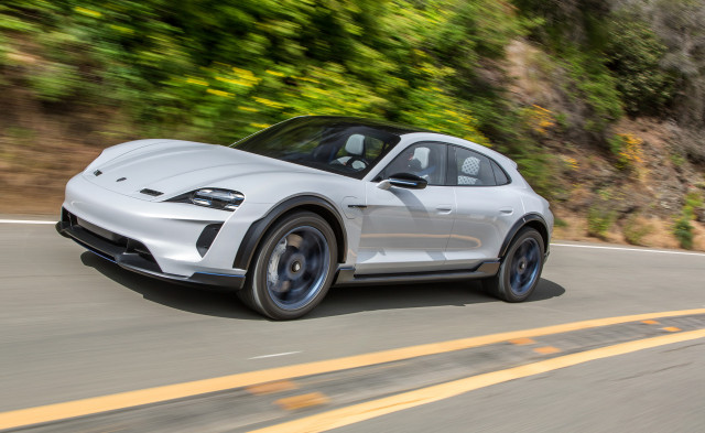 Porsche Mission E Cross Turismo concept