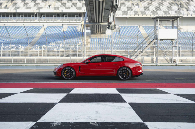 2019 Porsche Panamera GTS