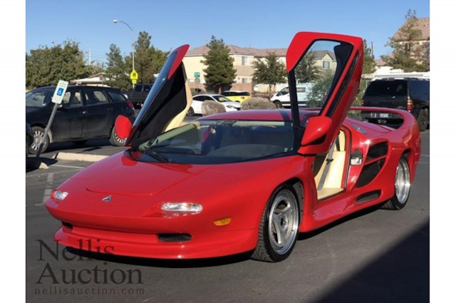 1996 Vector M12 headed to auction