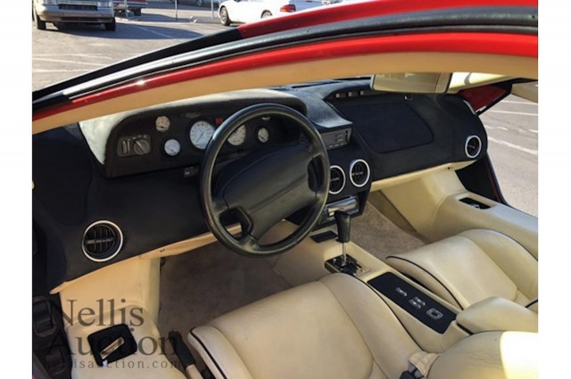 1996 Vector M12 headed to auction
