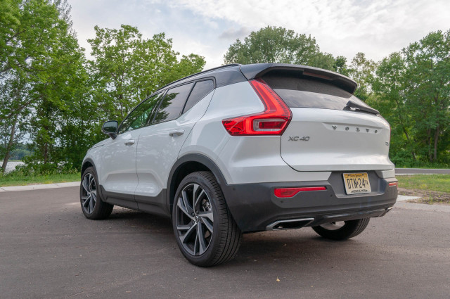 2019 Volvo XC40 T5 AWD R-Design