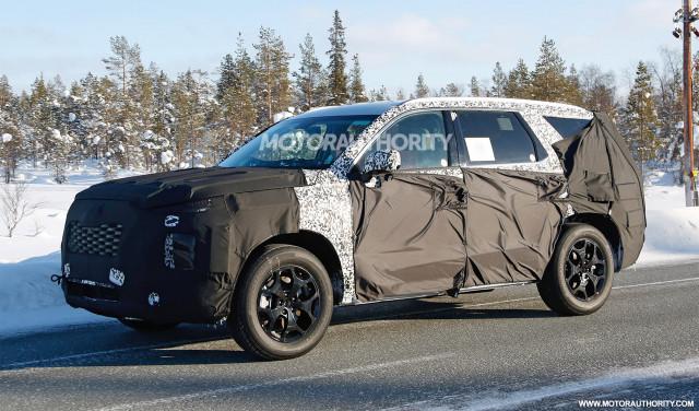 2020 Hyundai Palisade spy shots - Image via S. Baldauf/SB-Medien
