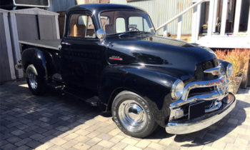 Buy hard: 1954 Chevrolet truck built for Bruce Willis up for auction