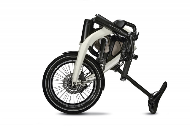 GM folding e-bike