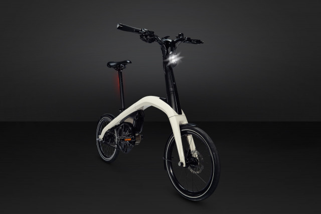 GM folding e-bike